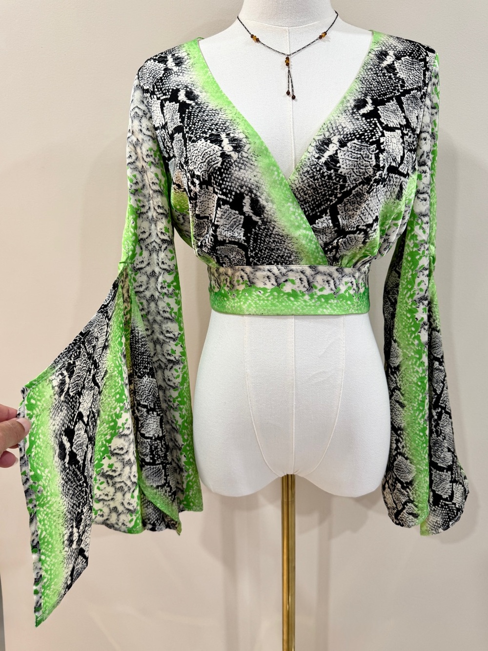 Snake Print Bell Sleeve Crop Top Open Back Tie V-neck Y2K Boho Festival S
